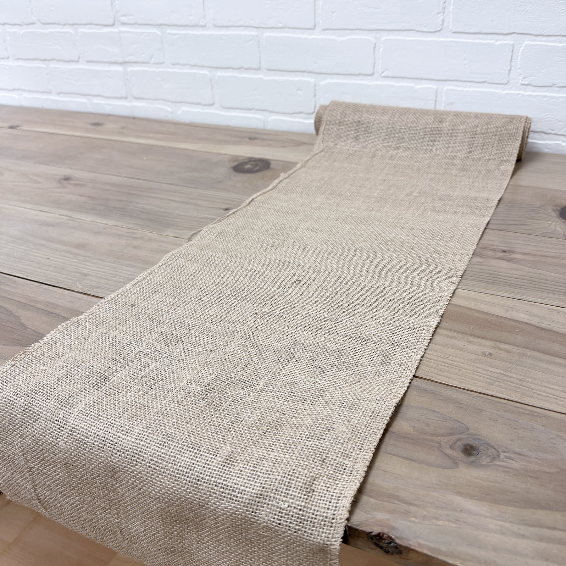 CHEMIN DE TABLE EN JUTE