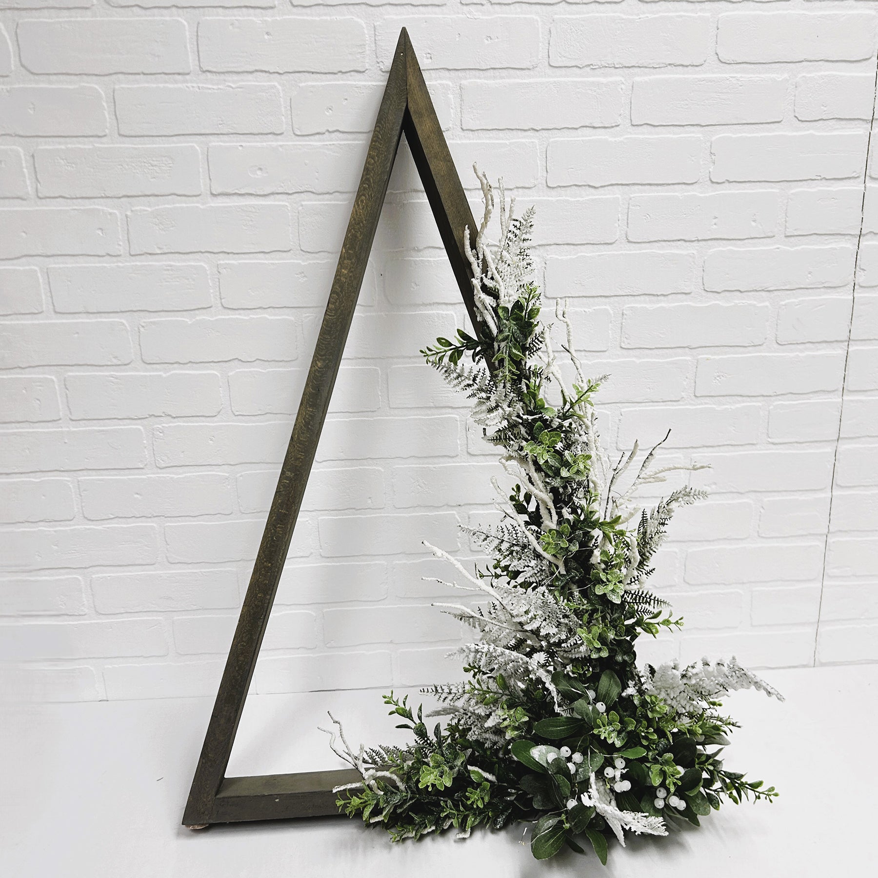 DECORATION TRIANGLE HIVER