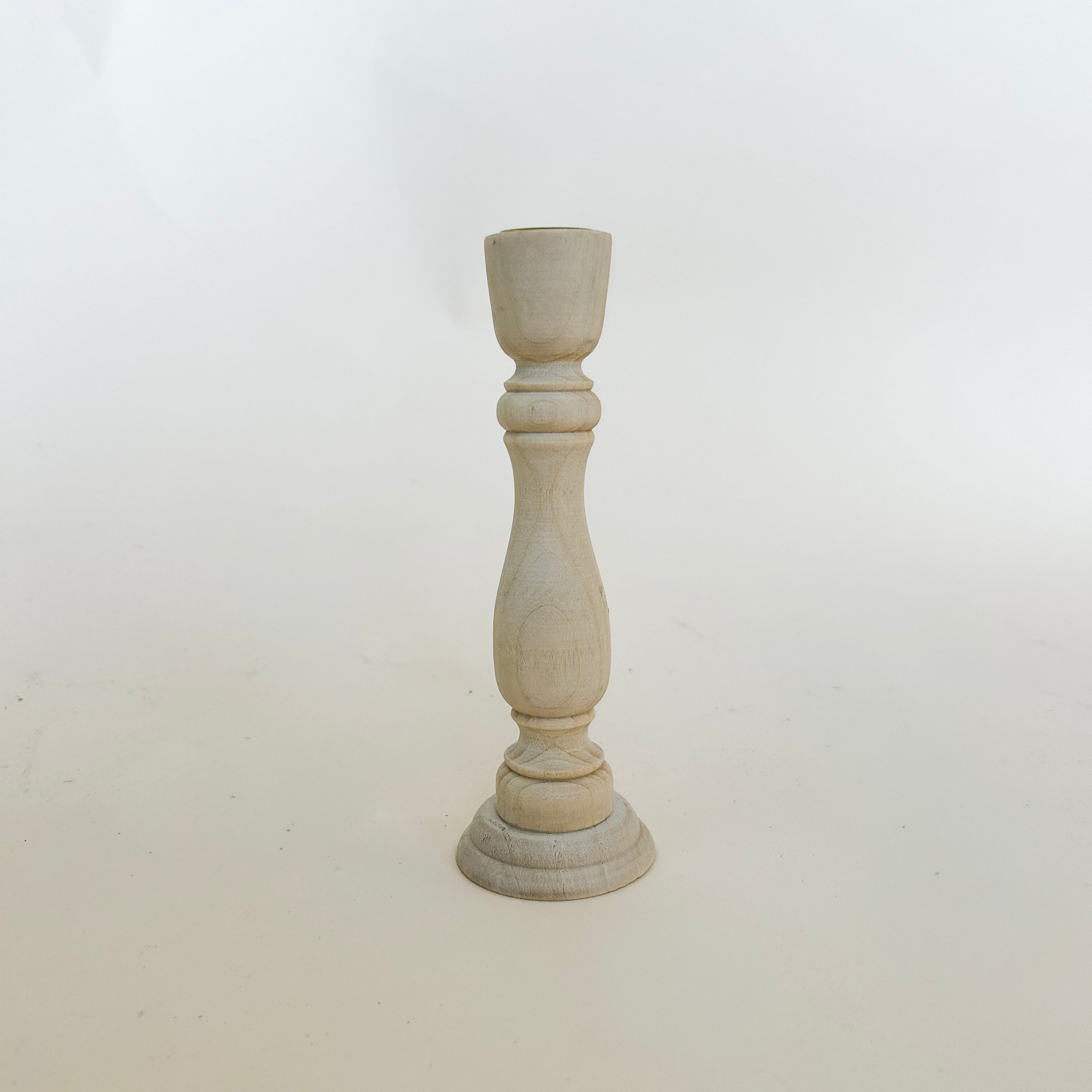BOUGEOIR EN BOIS