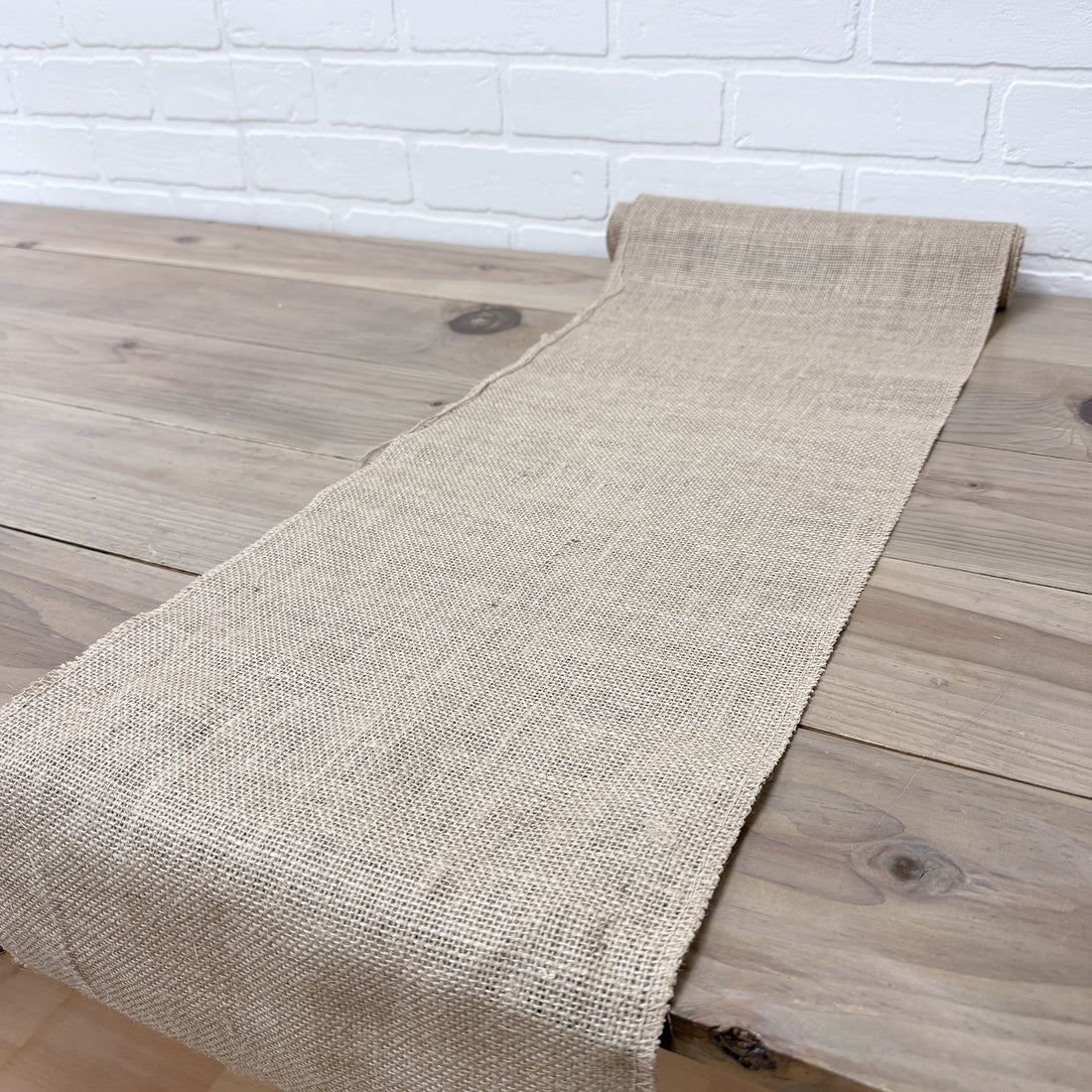 CHEMIN DE TABLE EN JUTE