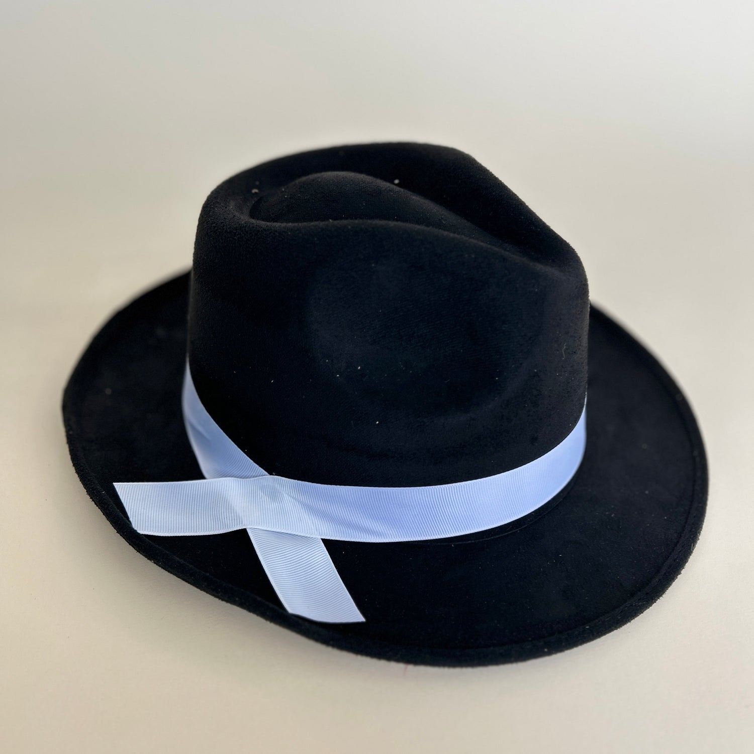 CHAPEAU DE FEUTRE NOIR