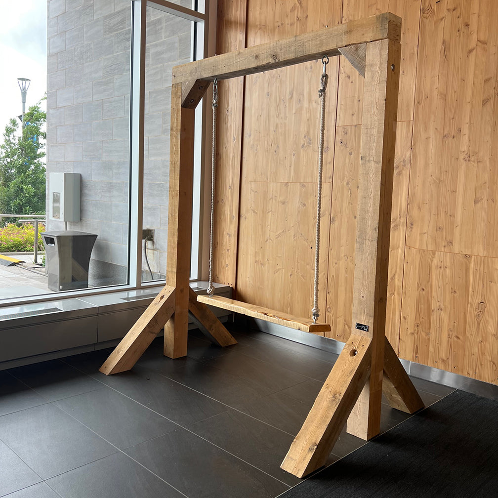 ASSISE BALANÇOIRE EN BOIS