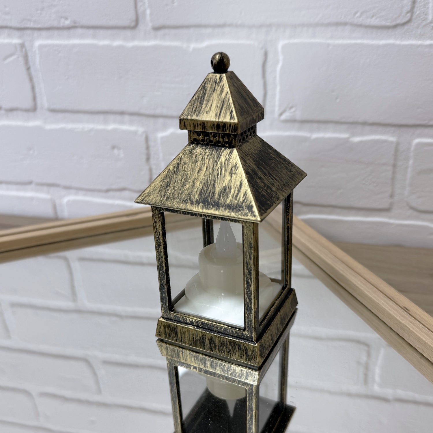 PETITE LANTERNE DORÉE LUMINEUSE