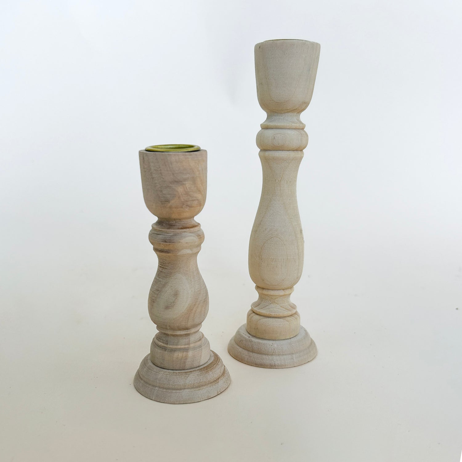 BOUGEOIR EN BOIS
