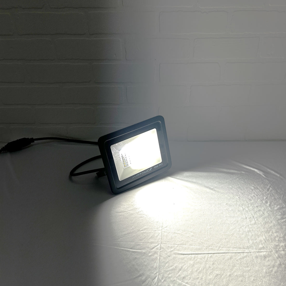 PROJECTEUR AU LED