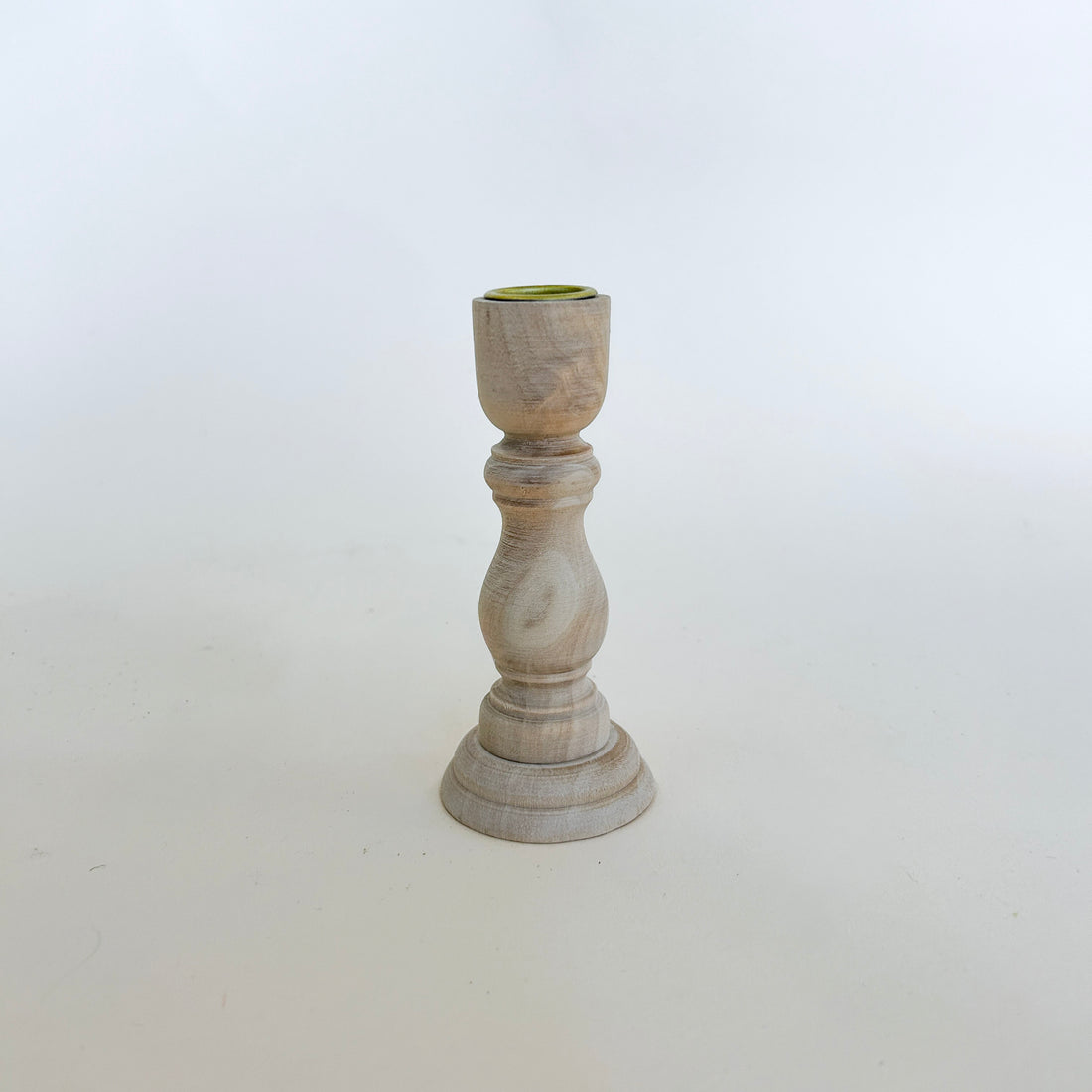 BOUGEOIR EN BOIS