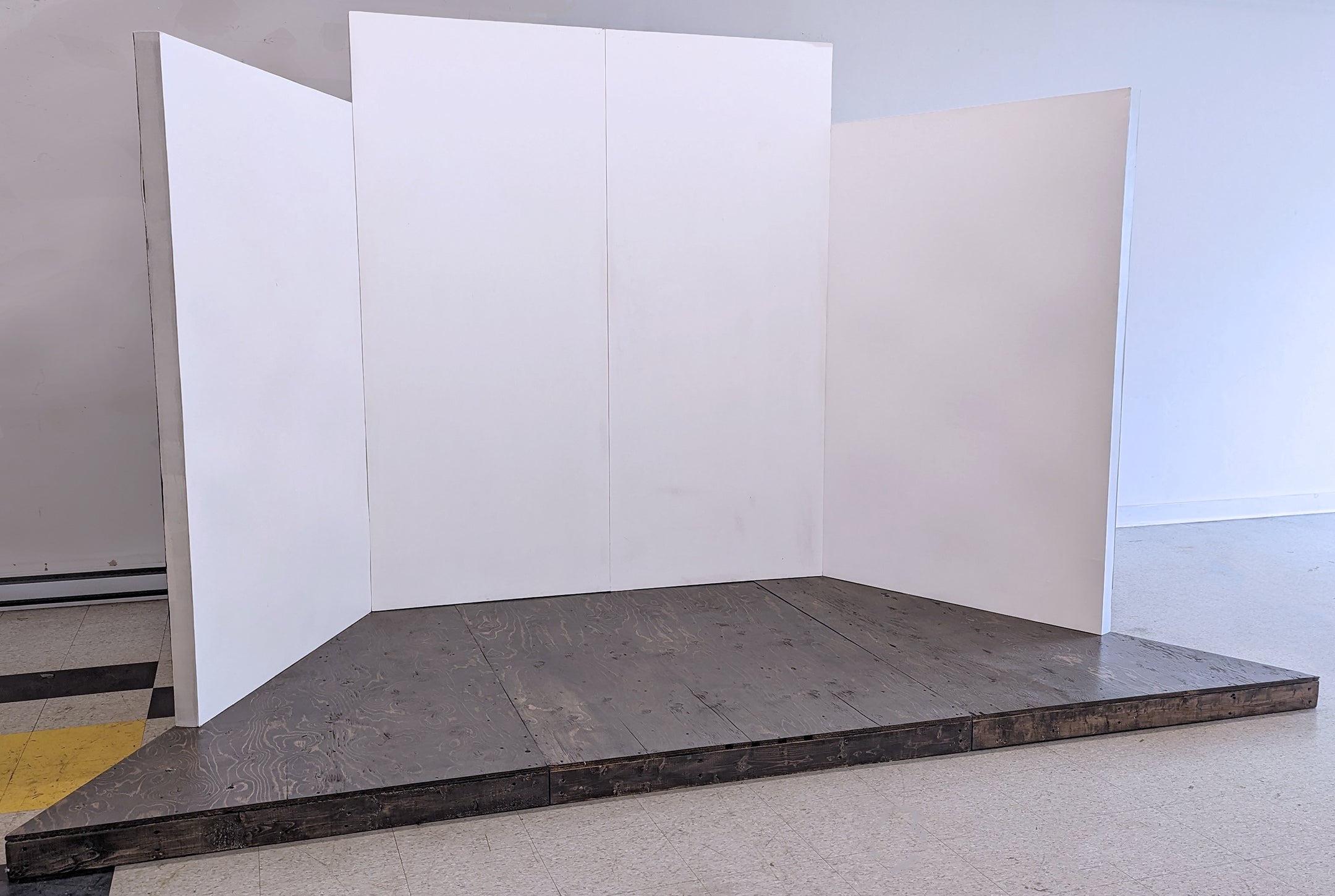 ENSEMBLE DE MURS ET PLANCHER