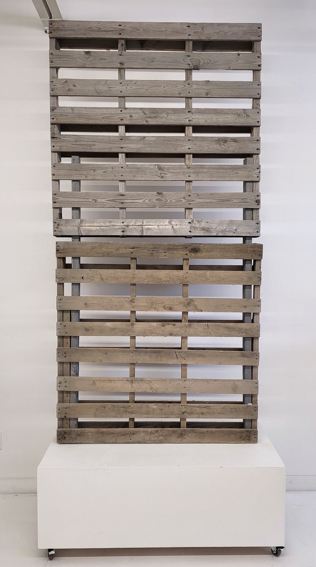 MUR DE PALETTES