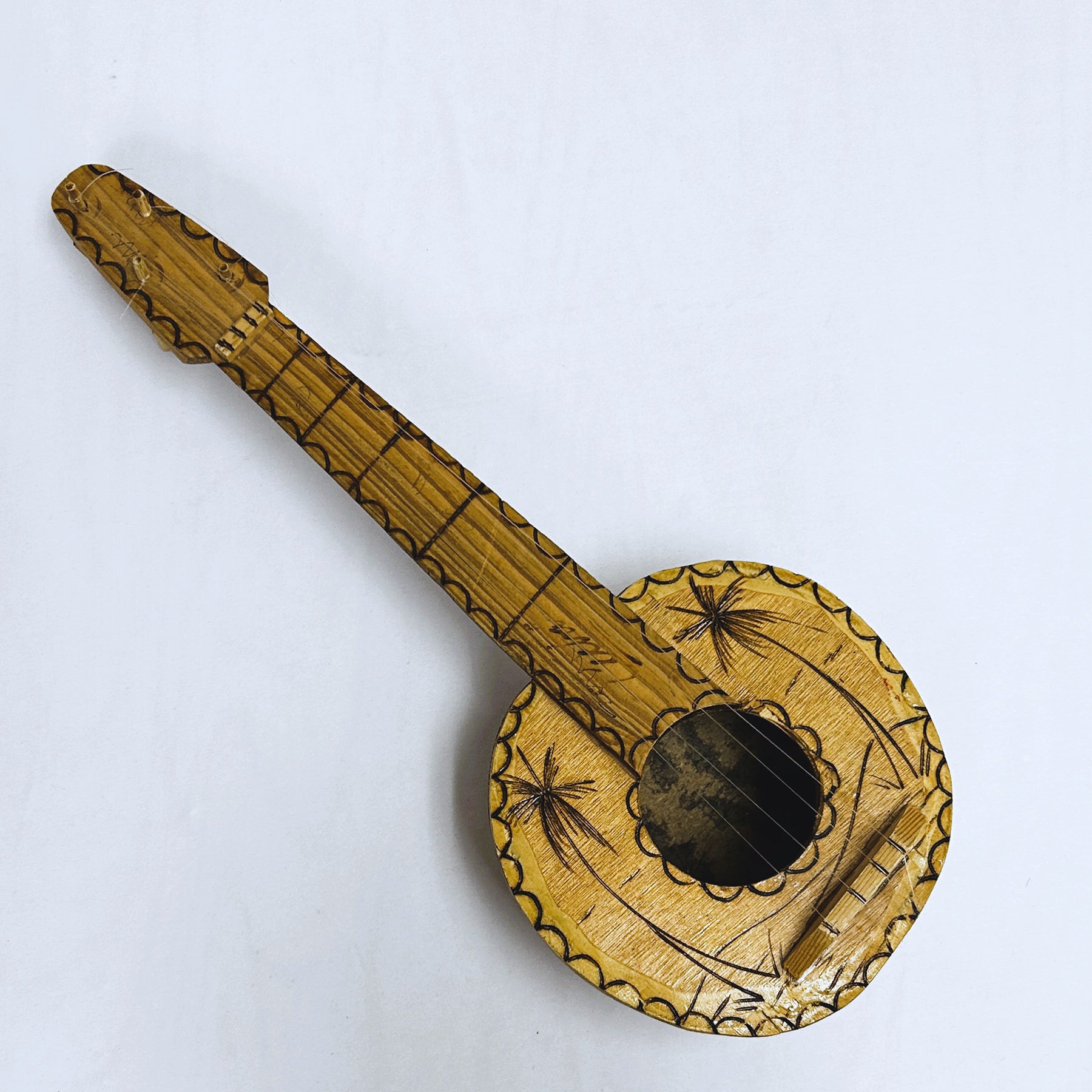 PETITE GUITARE