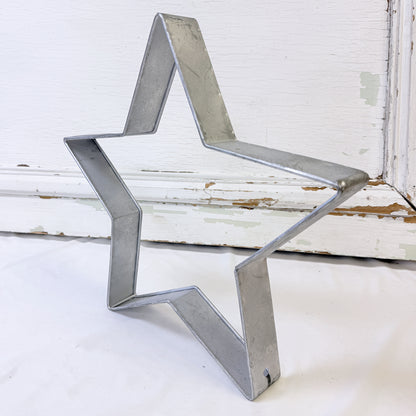 ÉTOILE DE MÉTAL AJOURÉE ARGENT