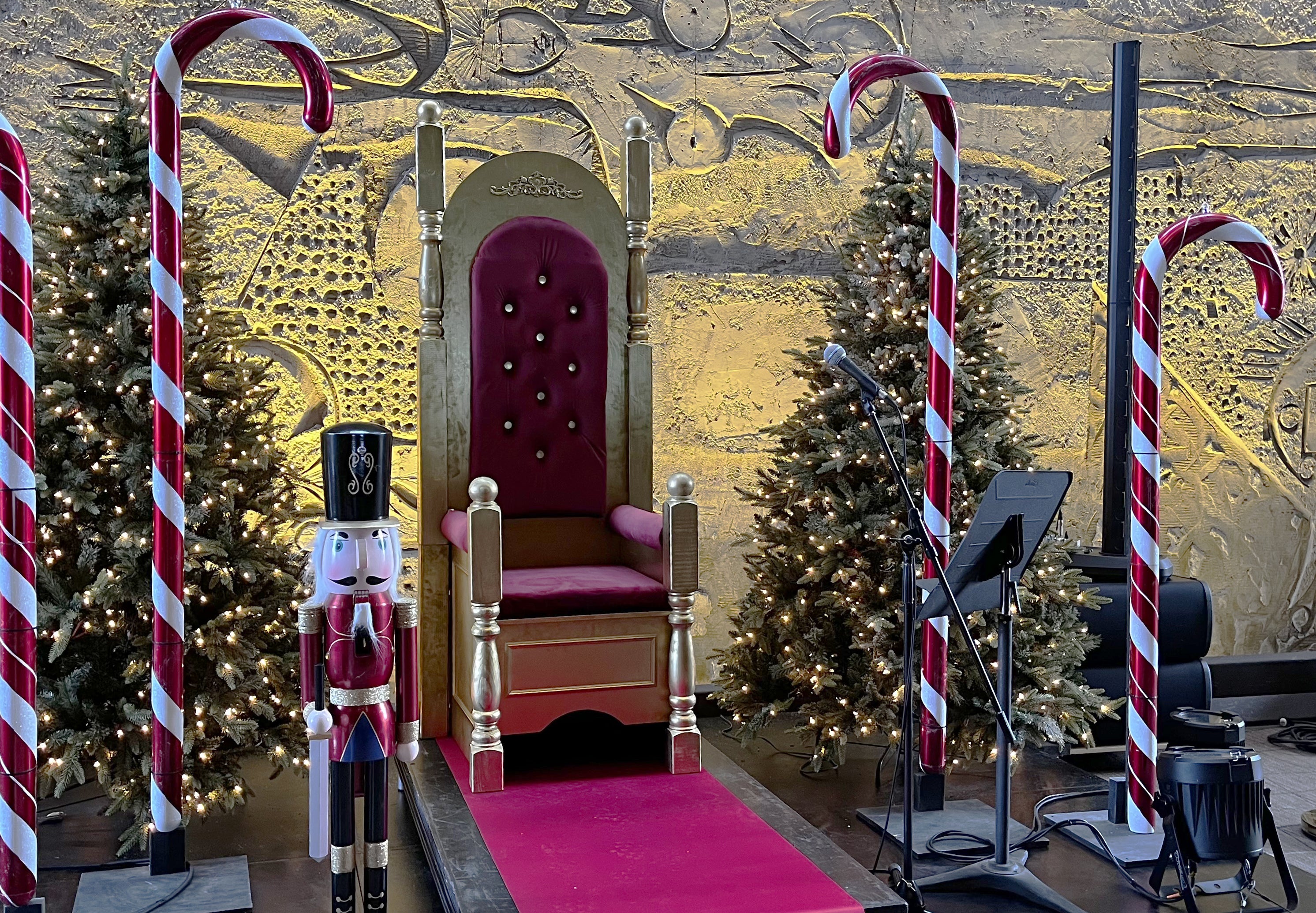 TRÔNE DU PÈRE NOEL