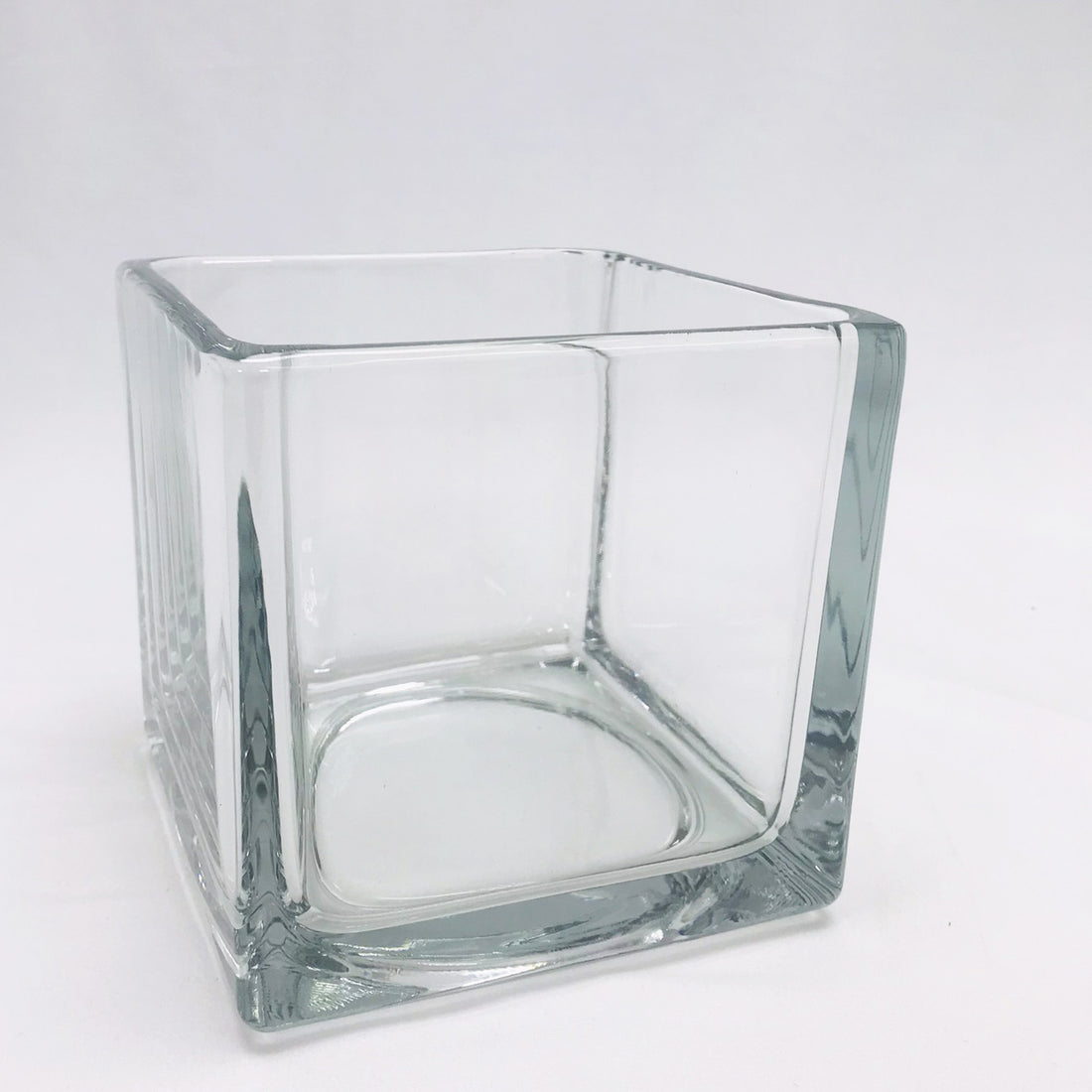 VASE EN VERRE CARRÉ